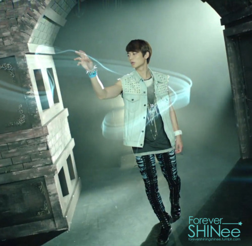 SHINee Lucifer MV  Tumblr_lsh0ieEYrN1qcl8qx