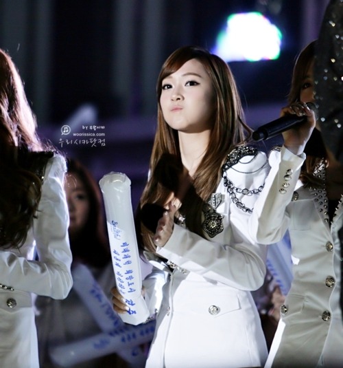 [SICAISM][06-11-2011] /♀♂♥ღஐ:._Full House [ Jessica Jung ] Vạn Người Mê Ngàn người chết _.:ღஐ♥♀♂  Tumblr_lsovzvMHlS1qhn1d8