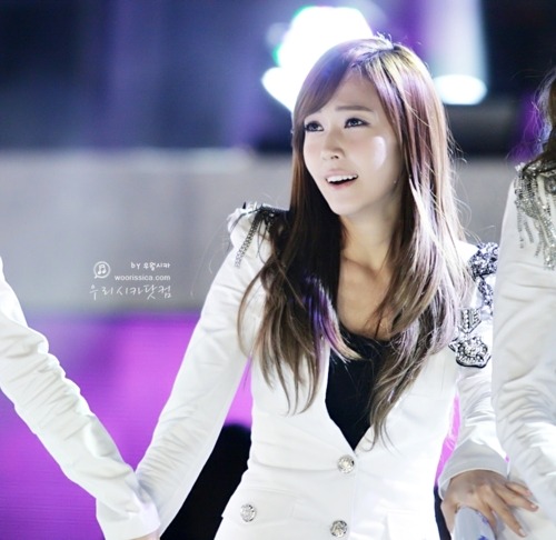 [SICAISM][06-11-2011] /♀♂♥ღஐ:._Full House [ Jessica Jung ] Vạn Người Mê Ngàn người chết _.:ღஐ♥♀♂  Tumblr_lsow078L0L1qhn1d8