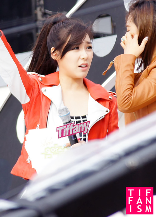 [FANYISM] [VER 7] Eye Smile(¯`'•.¸ Hoàng Mĩ Anh ¸.•'´¯) ♫ ♪ ♥ Tiffany Hwang ♫ ♪ ♥ Ngơ House - Page 30 Tumblr_lt4vrmE5JV1qafhgj