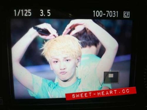 111027 Key @ SHINee World in Nagoya Tumblr_ltq5z2a8KY1qcl8qx