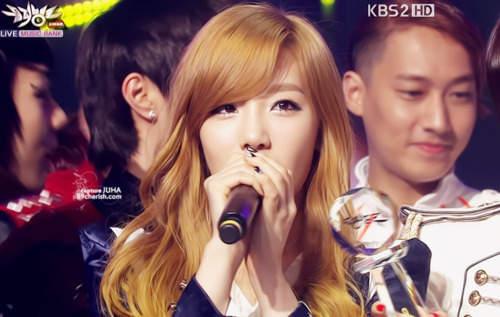 [PICS] SNSD @ Music Bank Tumblr_lu57e9Ae1t1qafhgj