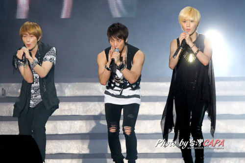 SHINING SHINee @ K-Friends Fireworx Concert Taiwan  #2 Tumblr_lv0eyvHAl41qcl8qx