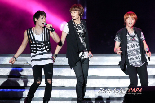 SHINING SHINee @ K-Friends Fireworx Concert Taiwan  #2 Tumblr_lv0ezc7thN1qcl8qx