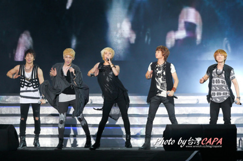 SHINING SHINee @ K-Friends Fireworx Concert Taiwan  #2 Tumblr_lv0f1pWUQv1qcl8qx