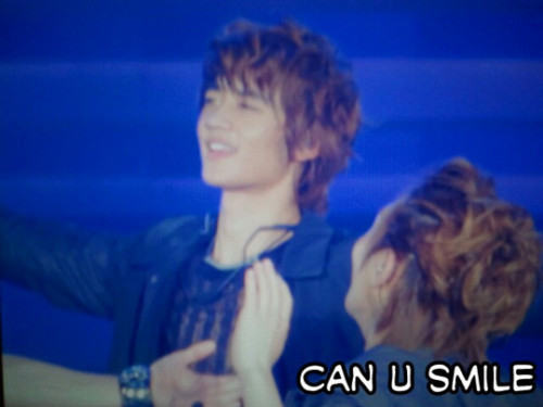 SHINee @ SHINee World Concert Osaka Tumblr_lv83qpY3tv1qcl8qx