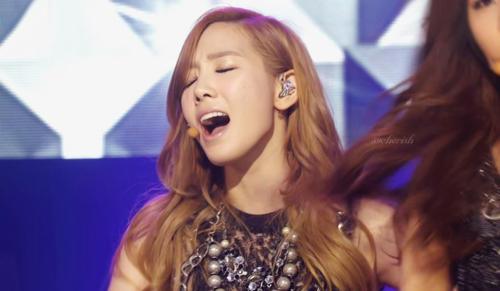 [PICS] SNSD @ Music Bank + "ReBorn" Concert  Tumblr_lv8zrb476z1r1ac52