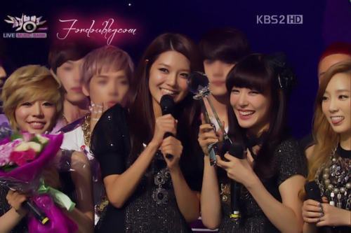 [PICS] SNSD @ Music Bank + "ReBorn" Concert  Tumblr_lv8zwlgzhD1r1ac52