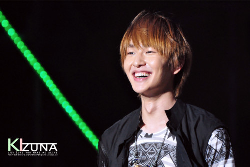 Good Looking Leader Onew @ K-Friends Taiwan  #3 Tumblr_lvixknVHNP1qcl8qx