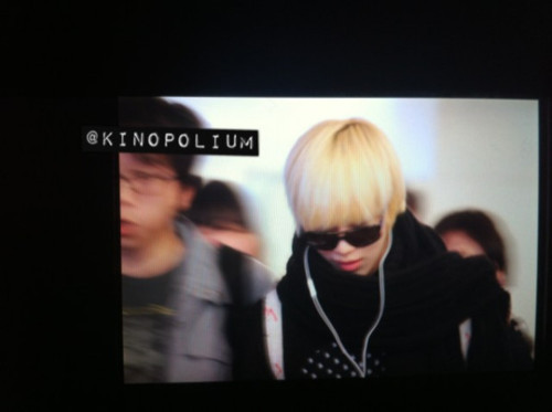 111206 Taemin arrived @ Japan Haneda Airport Tumblr_lvshucJ59L1qkzxlw