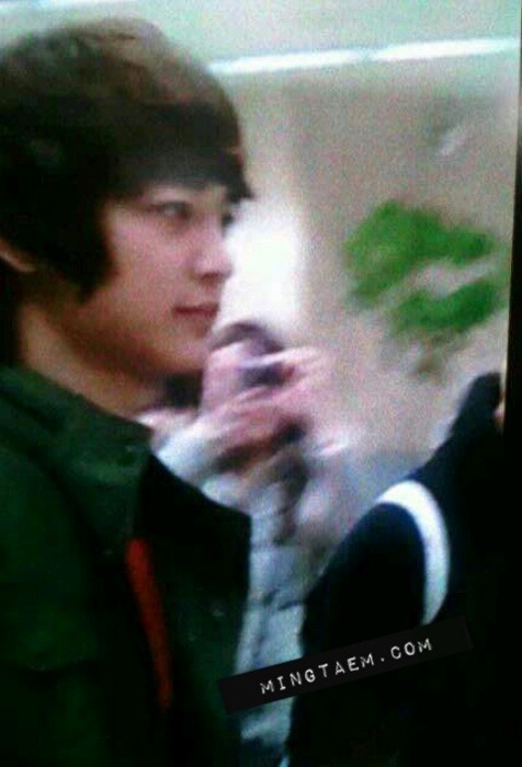 111207 Minho @ llegada a Korea de Japon Tumblr_lvucatUKlx1qcl8qx