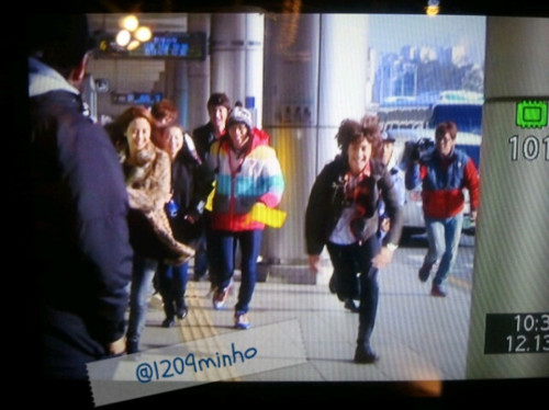 Minho filming for Running Man 111213 Tumblr_lw4kknJPjj1qcl8qx