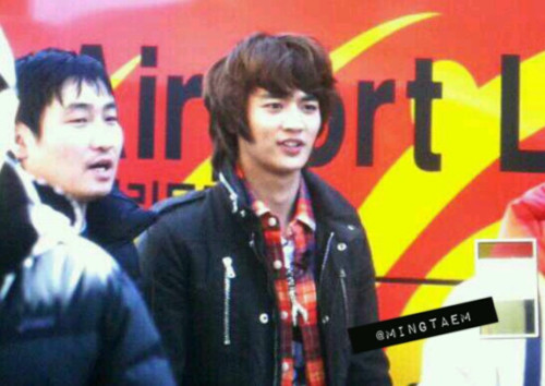 Minho filming for Running Man 111213 Tumblr_lw4o08KdhN1qcl8qx