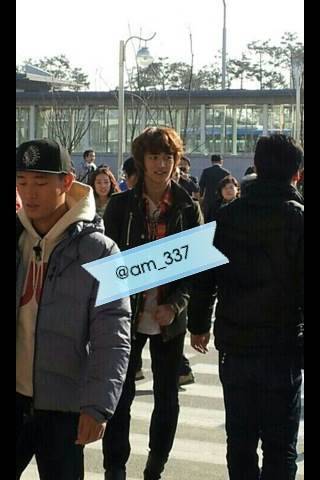 Minho filming for Running Man 111213 Tumblr_lw4oshDG5R1qcl8qx