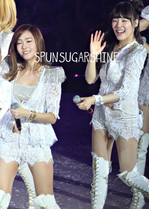 [PICS][8/11/2011] JeTi 's The Garden -‘♥’- Thiên đường PG =)) - Page 9 Tumblr_lw8cilJ01Z1r12i8n