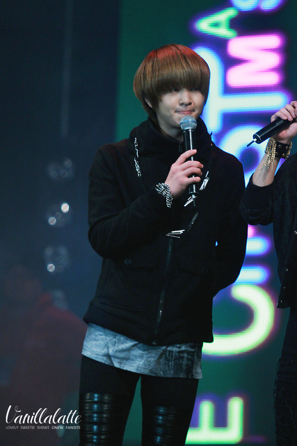 Lovely Leader Onew @ Lotte World 7th Pre-Christmas Festival #3 Tumblr_lwcssrzWl31qcl8qx