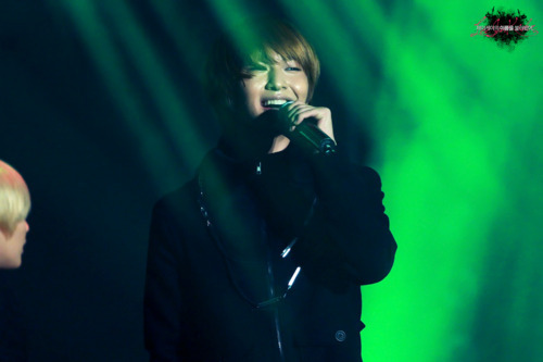 Lovely Leader Onew @ Lotte World 7th Pre-Christmas Festival #3 Tumblr_lwcszpAWV91qcl8qx