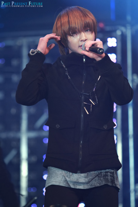 Lovely Leader Onew @ Lotte World 7th Pre-Christmas Festival #5 Tumblr_lwk6afpMRy1qcl8qx