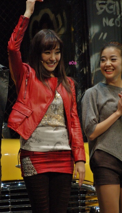 [PIC][23-01-2012]HÌNH ẢNH CỦA TIFFANY TRONG VỞ "FAME"  - Page 4 Tumblr_lwkm9fLMQ91qcaqtr