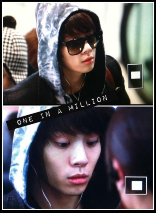 111223 Jonghyun @ Gimpo Airport yendo a Japon Tumblr_lwn99jVLr81qcl8qx