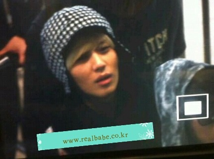 111223 Taemin @ Gimpo Airport yendo a Japon Tumblr_lwn9y5XuYe1qcl8qx