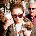 Miley Cyrus - Sayfa 2 Tumblr_lwnj0bC0vx1r2u1am