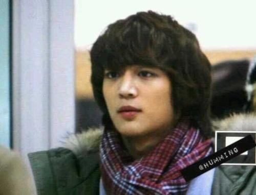 111225 Minho arrived at Seoul from Japan Tumblr_lwrl0a4RrG1qcl8qx