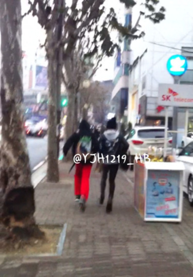 111228 Key & WooHyun de Infinite interceptados a las 6:13pmkst  Tumblr_lwwr8wHCv21qcl8qx