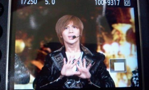 111229 Maknae Taemin @ SBS Gayo Daejun  Tumblr_lwypmi60Cc1qcl8qx