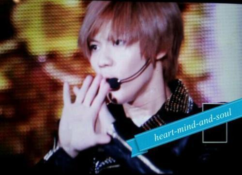 111229 Maknae Taemin @ SBS Gayo Daejun  Tumblr_lwypukiTLG1qcl8qx