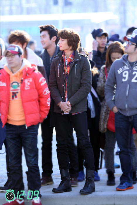 [pic] مينهو خلال تصوير برنآمج Running Man ..!! Tumblr_lx0hlwPuQg1qcl8qx