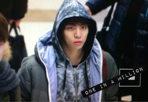 120106 SHINee @ Gimpo Airport Tumblr_lxcnvdL83h1qcl8qx