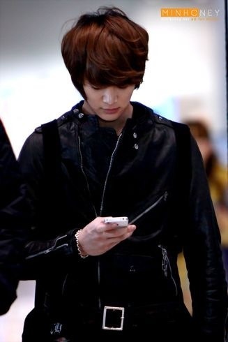 120110 Minho @ Incheon regreso a Corea Tumblr_lxkuaqzB1D1qcl8qx