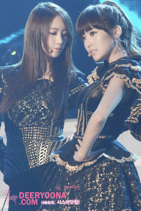 [PIC+GIF][23-1-2011] »-{♥}-»ღ°•(¯`·._.· YoonSic Fam ·._.·´¯)•ღ°»-{♥}-» °l||l° Sexy and Sweet °l||l° - Page 13 Tumblr_ly33cleSaH1qiix10