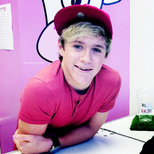 Niall Horan Pictures :) Tumblr_lyhumqQiFF1r543zd