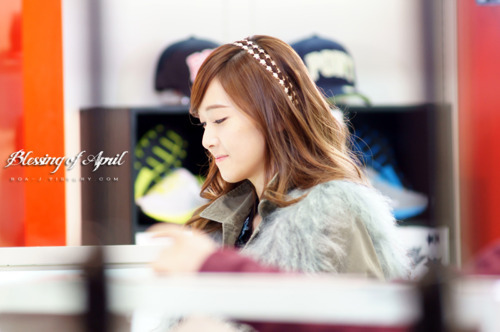 [ARTWORK][TR] YoonSic shop - Tìm ảnh tĩnh + động,Sign. B-set. Icon - Avazing  Tumblr_lz5yp7gLFN1qhm8z8