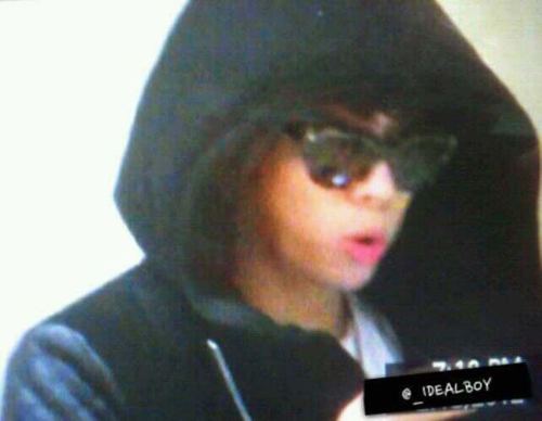 120213 Jonghyun @ Aeropuerto Gimpo regreso de Japon Tumblr_lzbv8eYuvI1qcl8qx