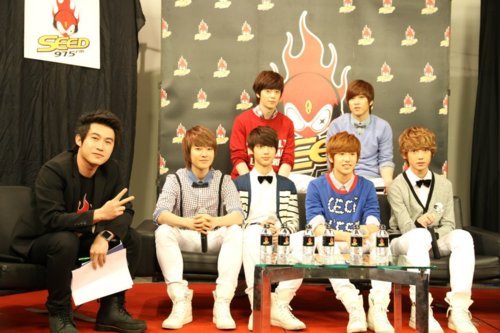 Boyfriend @ SEED 97.5 FM Tumblr_m0z7x7PMQX1qk5nib