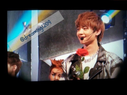 220312 SHINee @ MCountdown Tumblr_m1a8i0QkOE1qcl8qx