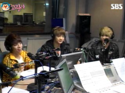 230312 SHINee @ Youngstreet Radio Show Tumblr_m1cab5dIJL1qj00s9