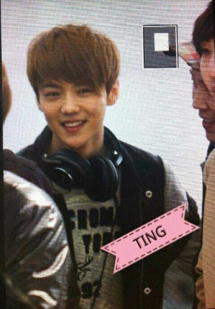 120407 EXO-M going to China - Luhan Tumblr_m23uzdxvhl1qa70e7