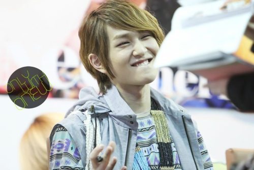  120408 Onew@ Evan Record Coex Mall Fan Sign Event  Tumblr_m2915cB1PB1qcl8qx