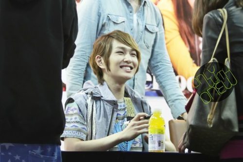  120408 Onew@ Evan Record Coex Mall Fan Sign Event  Tumblr_m291b7R97J1qcl8qx