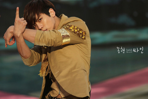 120414 Jonghyun @ KBS-1TV Love Request  Tumblr_m2h2rtZkEU1qcl8qx