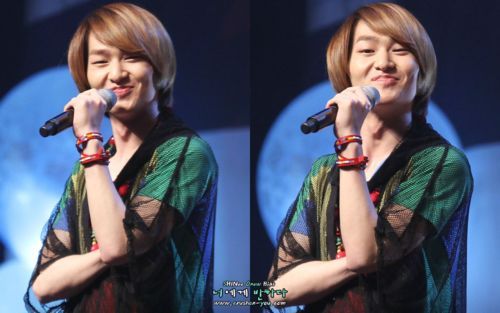 120419 Onew @ mini fanmeeting Tumblr_m2s478A7381qcl8qx