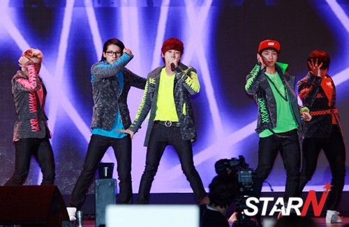 [NOTI/12.04.30] B1A4, 'Vamos a tener algo de diversión!'.  Tumblr_m39vvggaaM1qihfgk