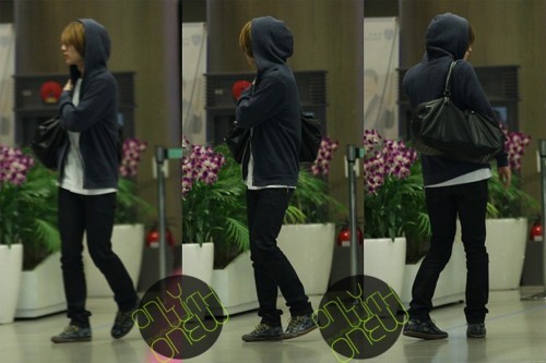 [01-05-12][Pics] SHINee trở về Hàn từ Sapporo 120430 Tumblr_m3bmnhOWp31qcl8qx