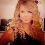 Taylor Swift - Page 2 Tumblr_m4wrshzRK11rn3jhb