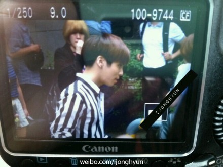 [IMG/280612] SHINee @KBS for Music Bank Recording Tumblr_m6d17adGw41qd0fz8