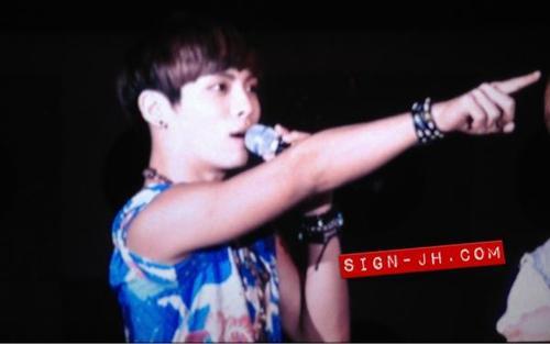 120713 Jonghyun @ Yeosu Expo Tumblr_m73mxqY4e91qcl8qx